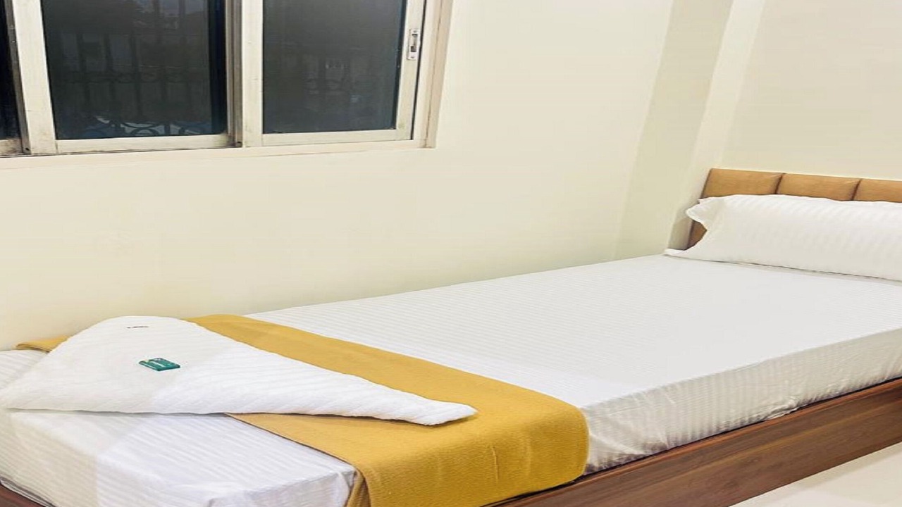 Photo of Bedroom in J B Nagar