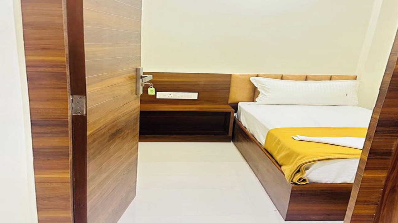 Photo of Bedroom in J B Nagar
