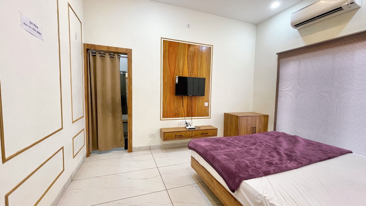 Photo of Bedroom in Ujjain