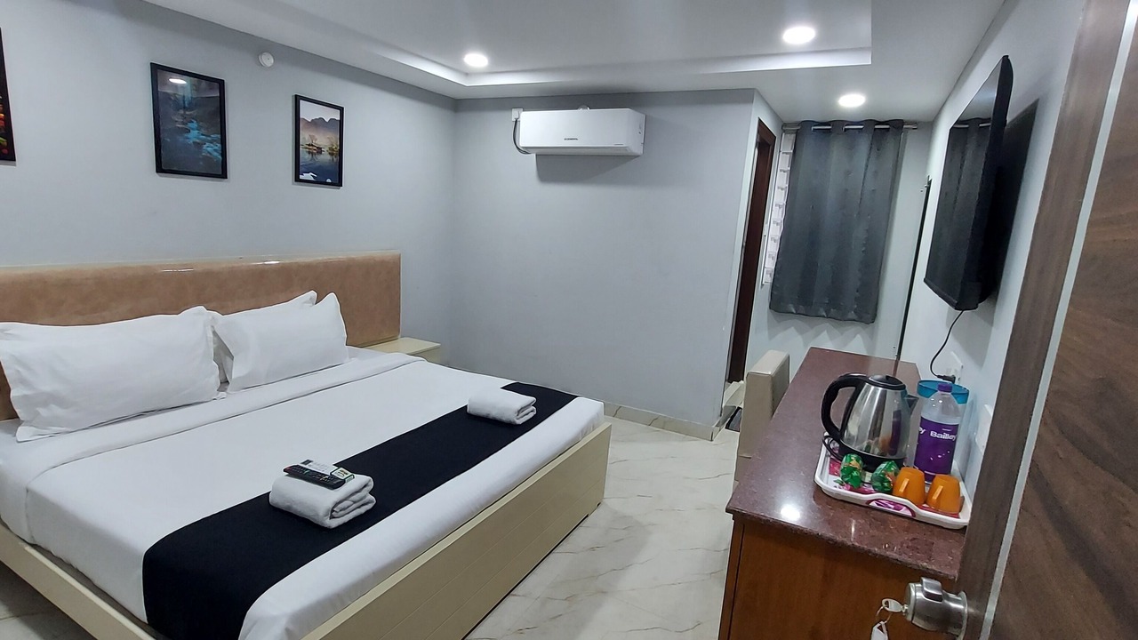 Photo of Bedroom in SR Nagar
