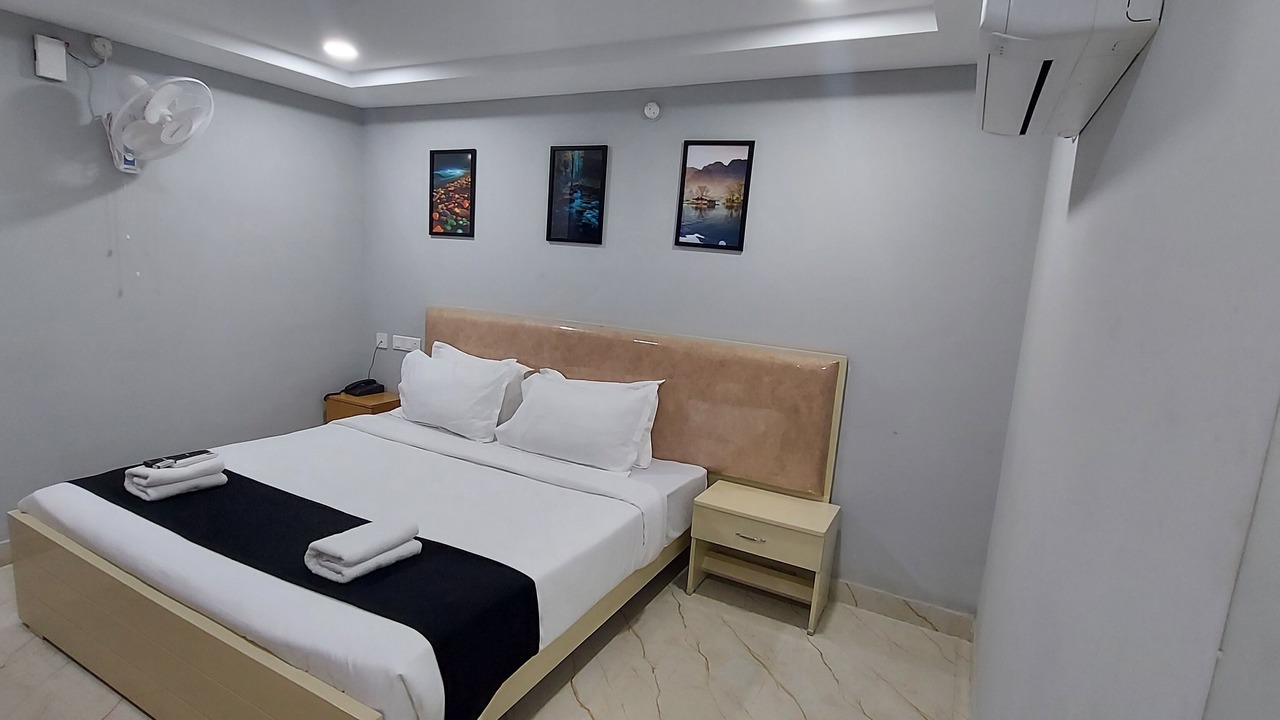 Photo of Bedroom in SR Nagar