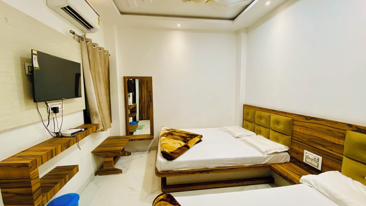 Photo of Bedroom in Omkareshwar