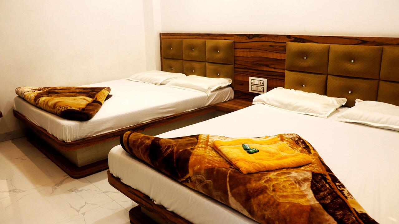 Photo of Bedroom in Omkareshwar