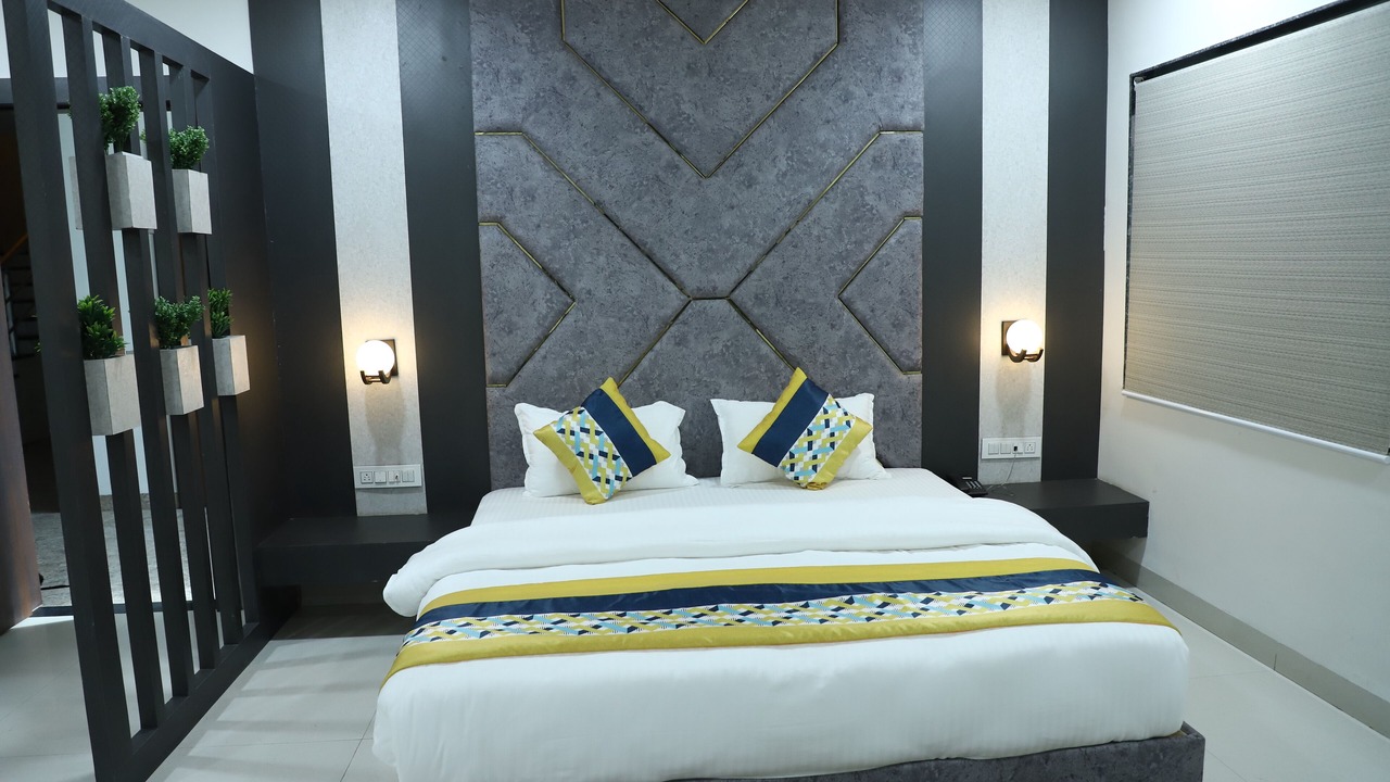 Photo of Bedroom in Khandwa
