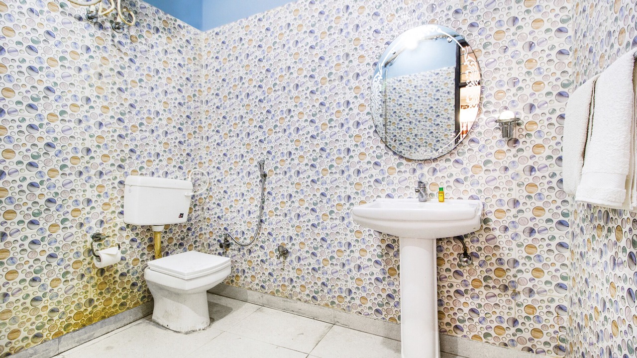 Photo of Bathroom in J B Nagar
