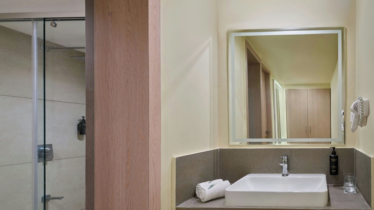 Photo of Bathroom in Ellis Bridge