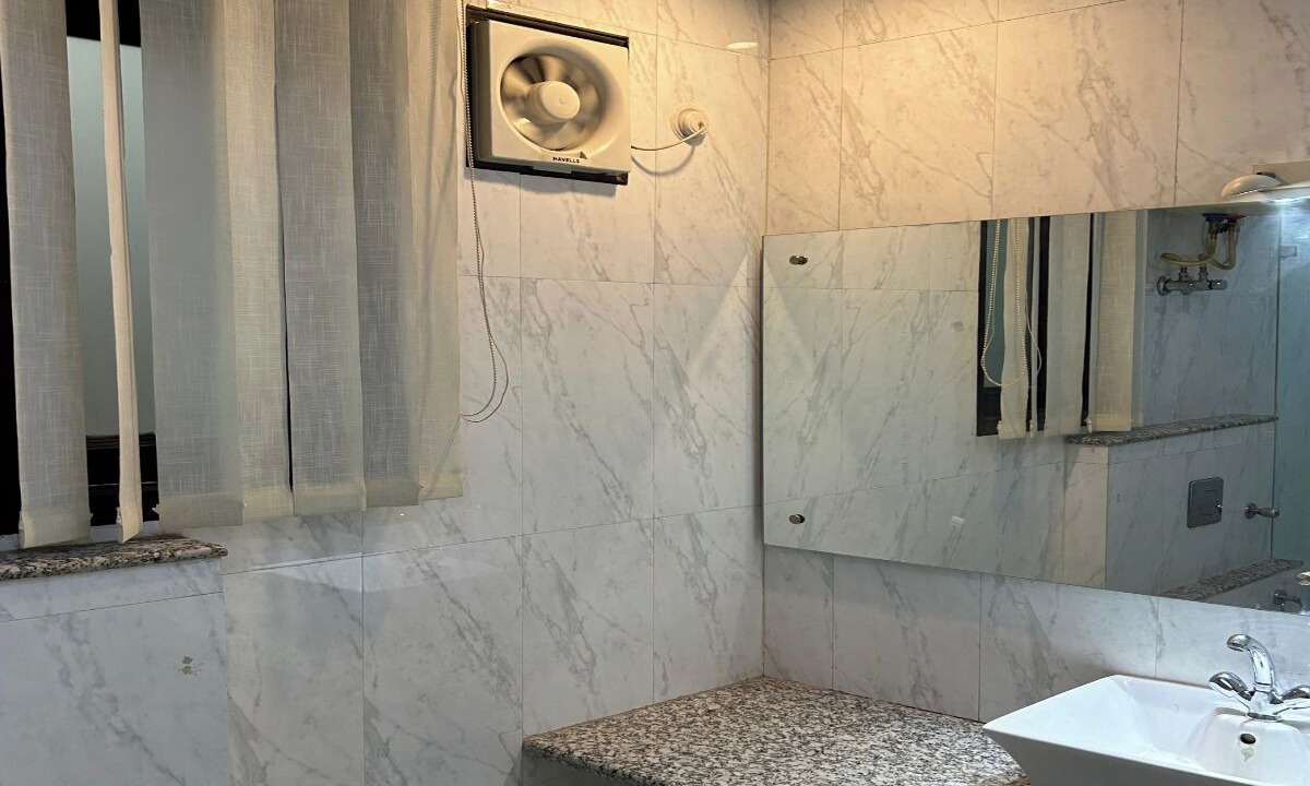 Photo of Bathroom in Basai