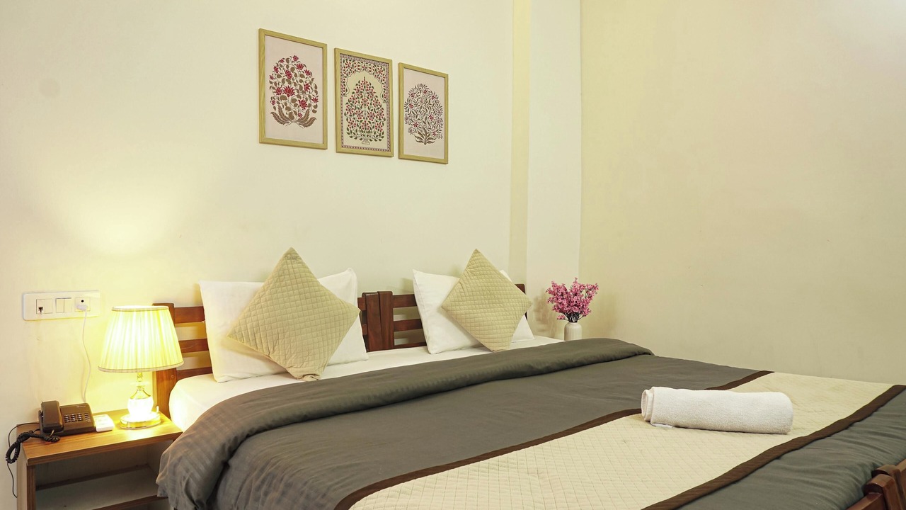 Photo of Bedroom in Tapovan