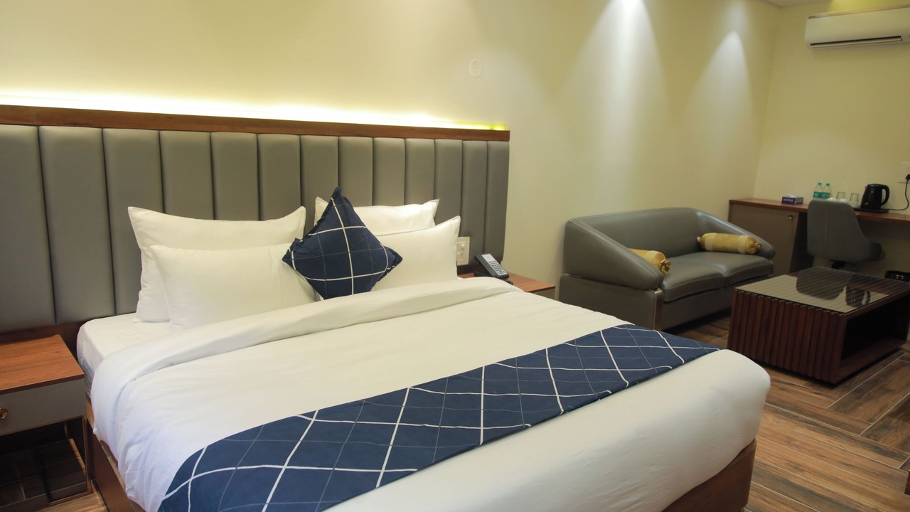 Photo of Bedroom in Sector 51