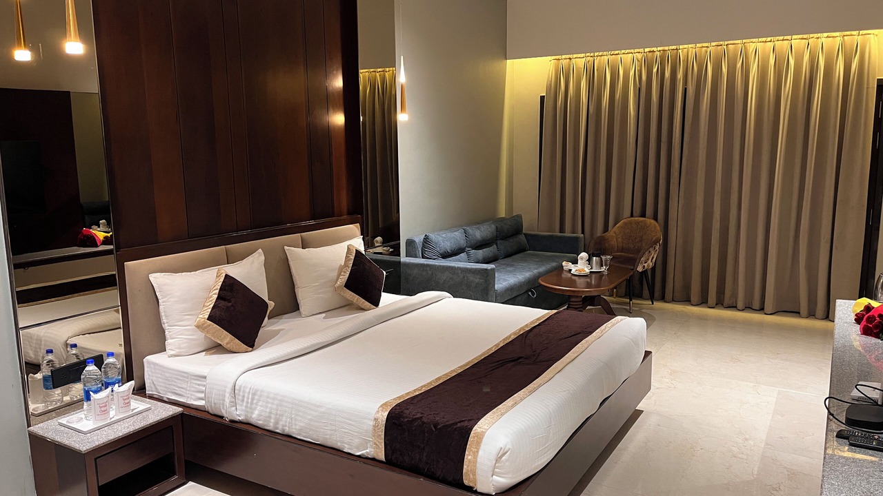 Photo of Bedroom in Bilaspur