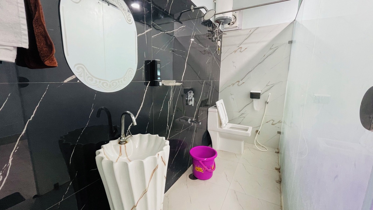 Photo of Bathroom in Taj Ganj