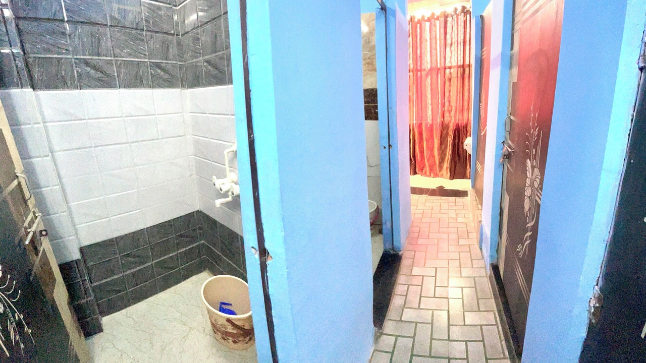 Photo of Bathroom in Taj Ganj