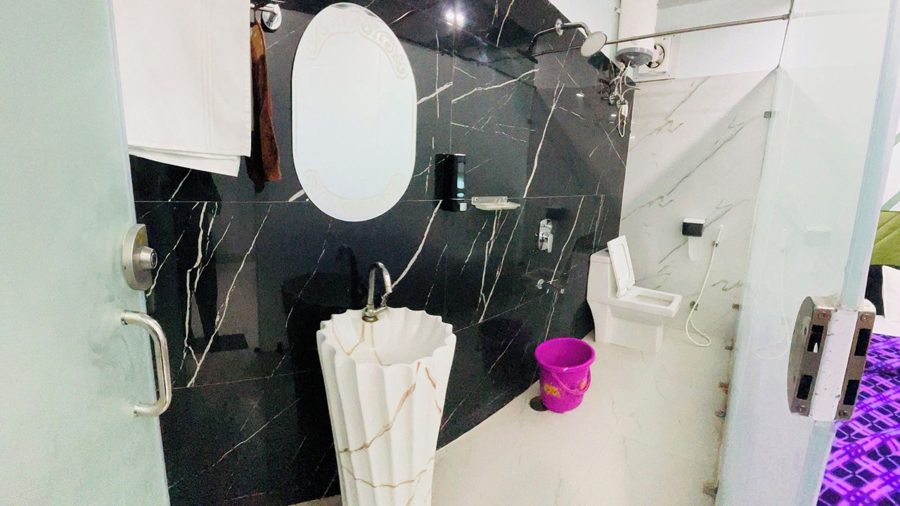 Photo of Bathroom in Taj Ganj