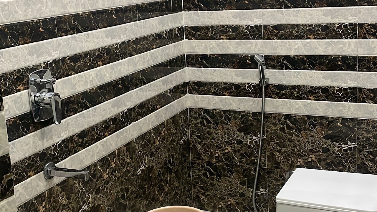 Photo of Bathroom in Taj Ganj