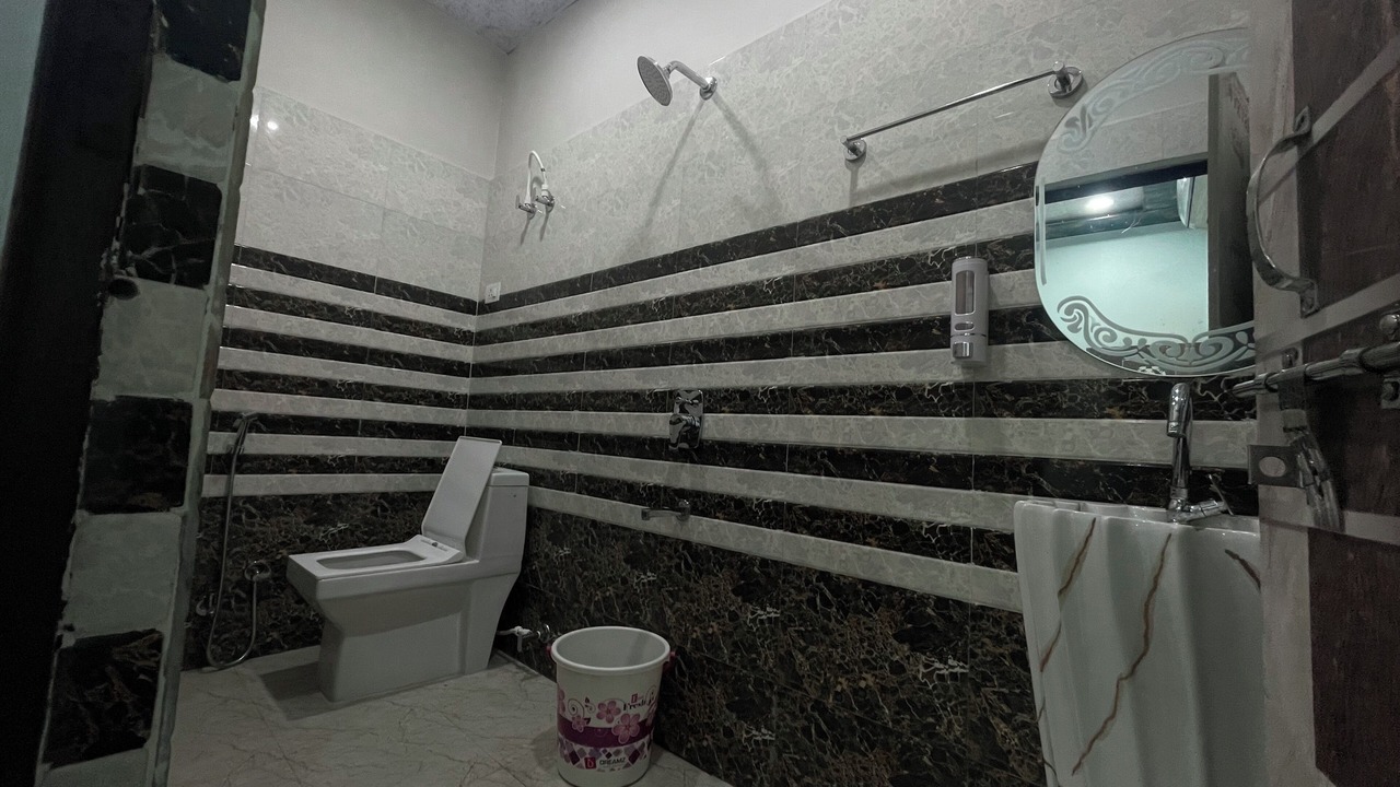 Photo of Bathroom in Taj Ganj