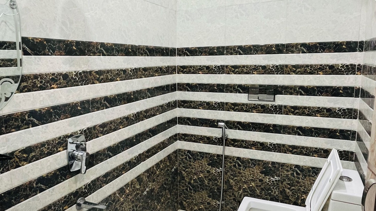 Photo of Bathroom in Taj Ganj