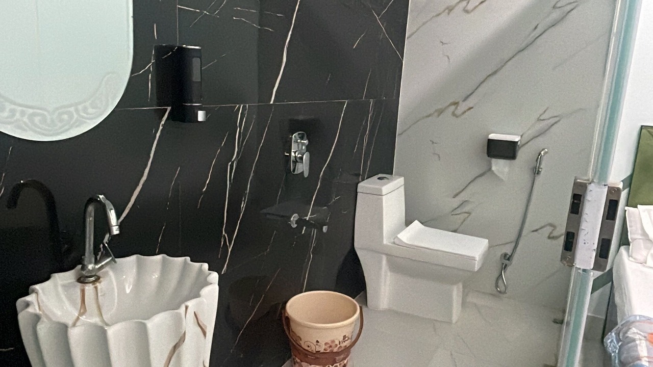 Photo of Bathroom in Taj Ganj