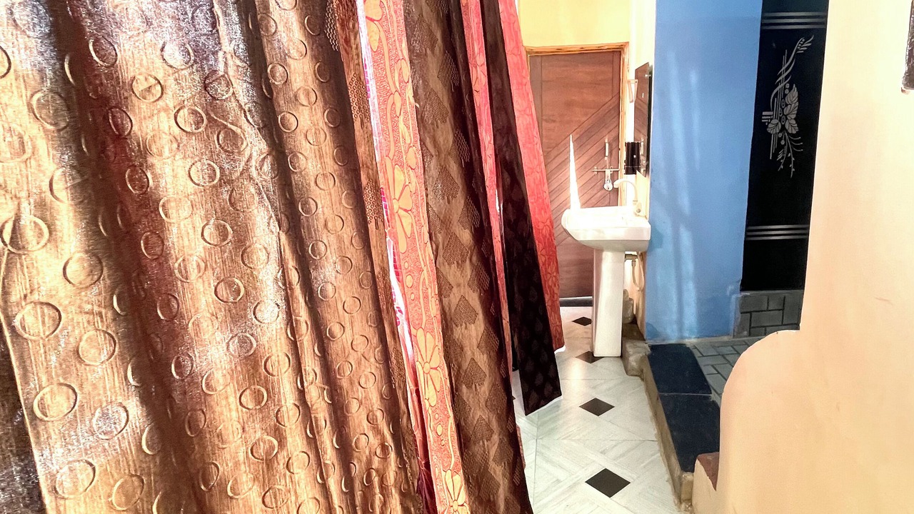 Photo of Bathroom in Taj Ganj