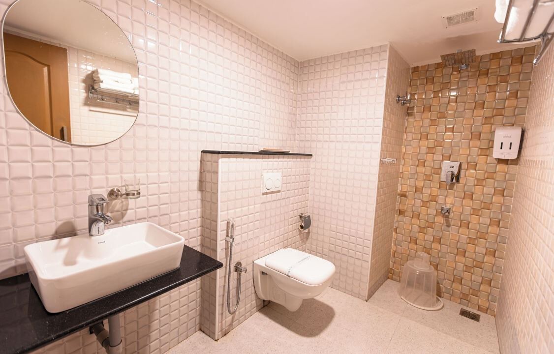 Photo of Bathroom in Kuppaayil