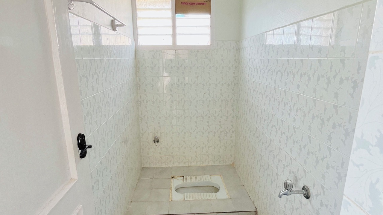 Photo of Bathroom in Courtallam