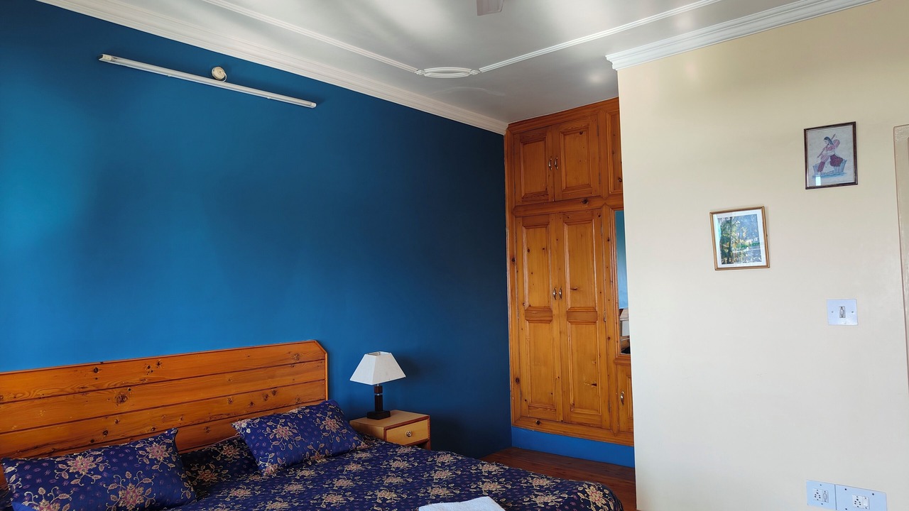 Photo of Bedroom in Bhagsu Nag