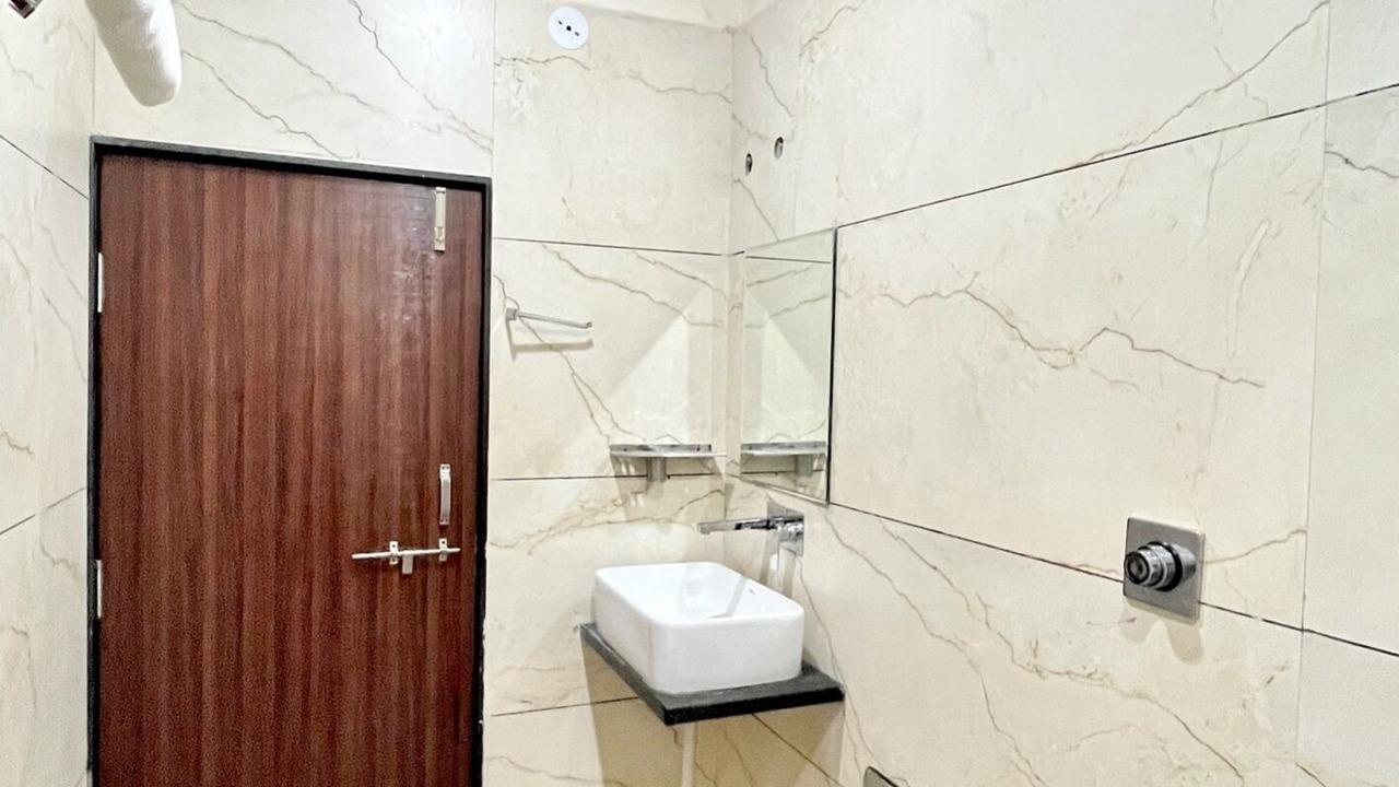 Photo of Bathroom in Rau