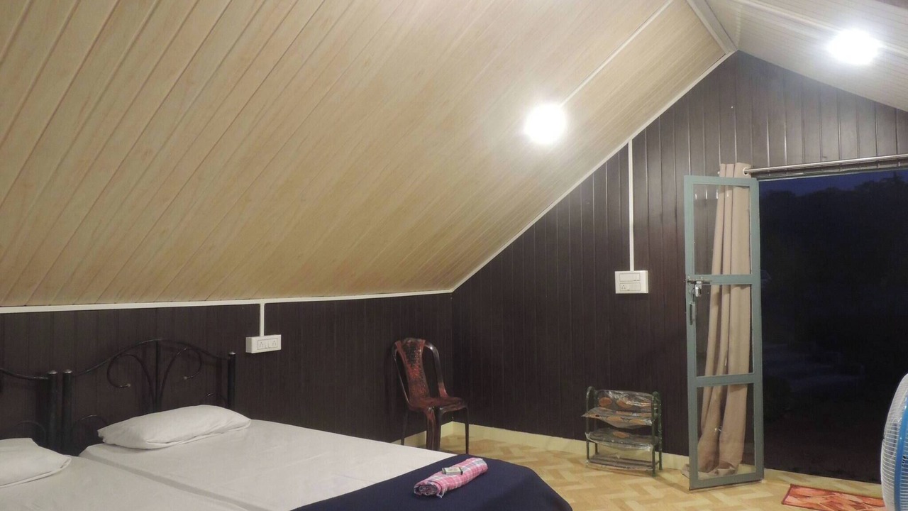 Photo of Bedroom in Timbholi
