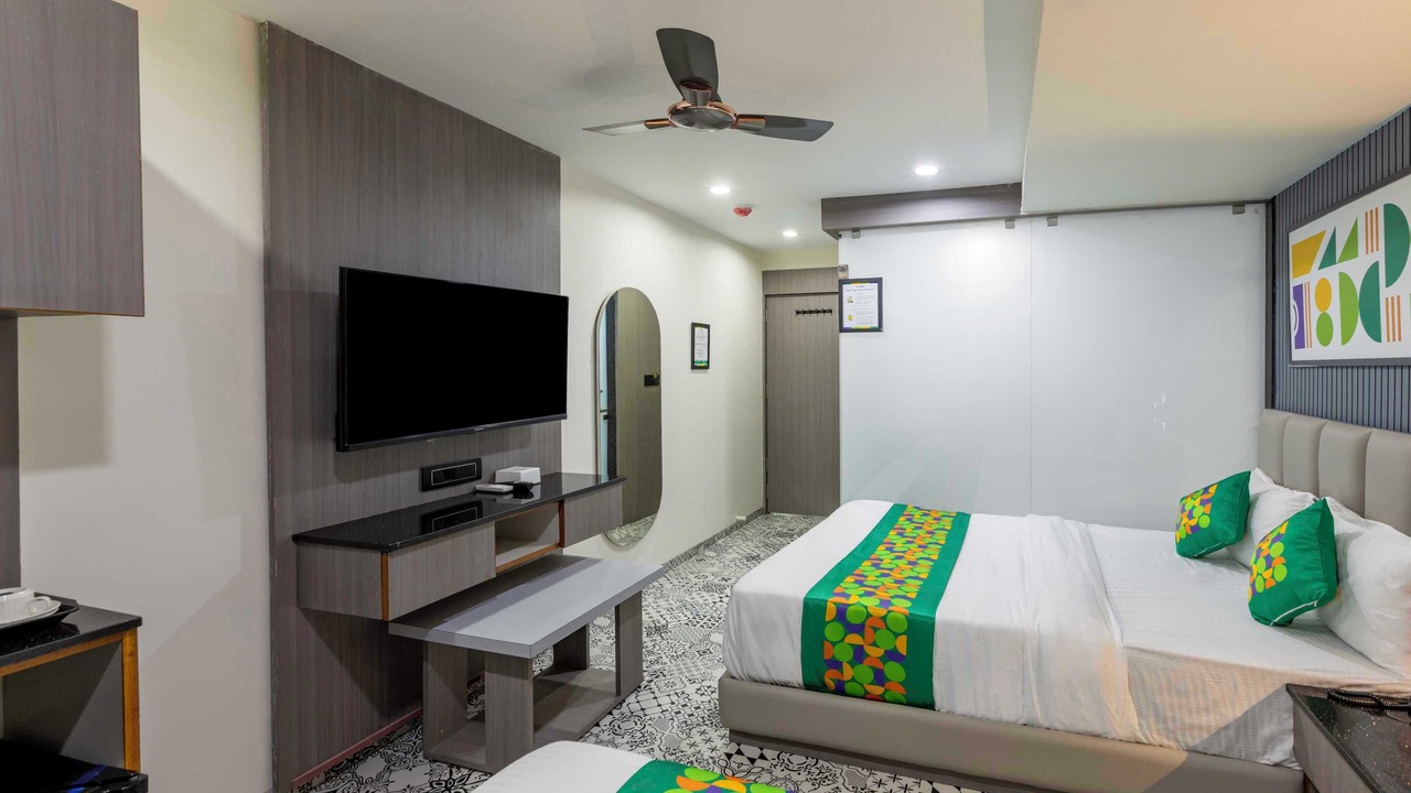 Photo of Bedroom in Thaltej