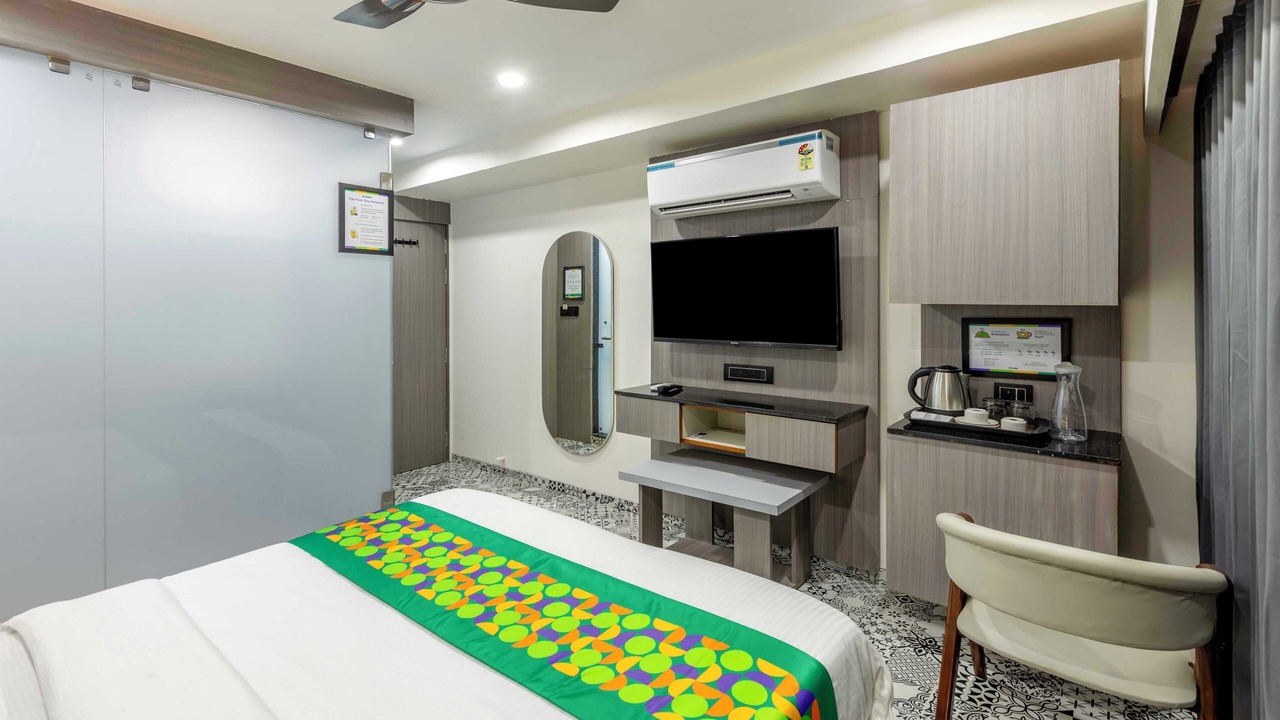 Photo of Bedroom in Thaltej