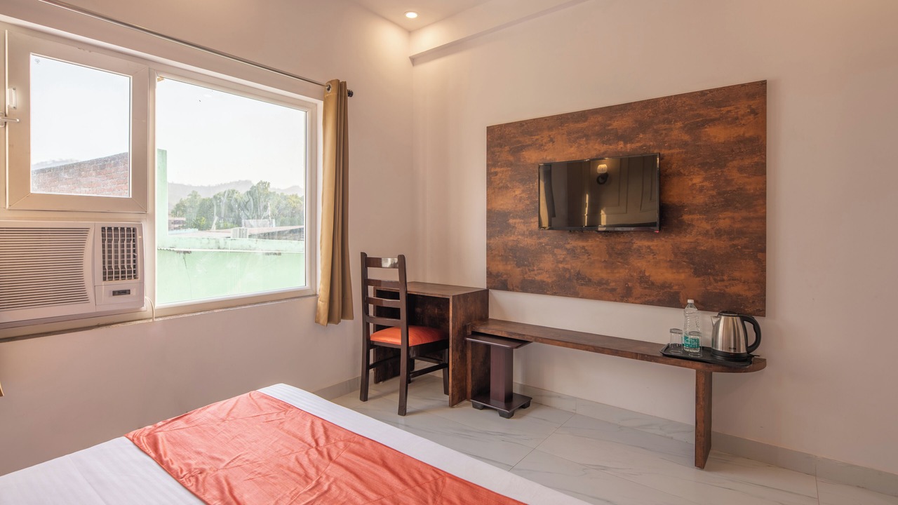 Photo of Bedroom in Haridwar