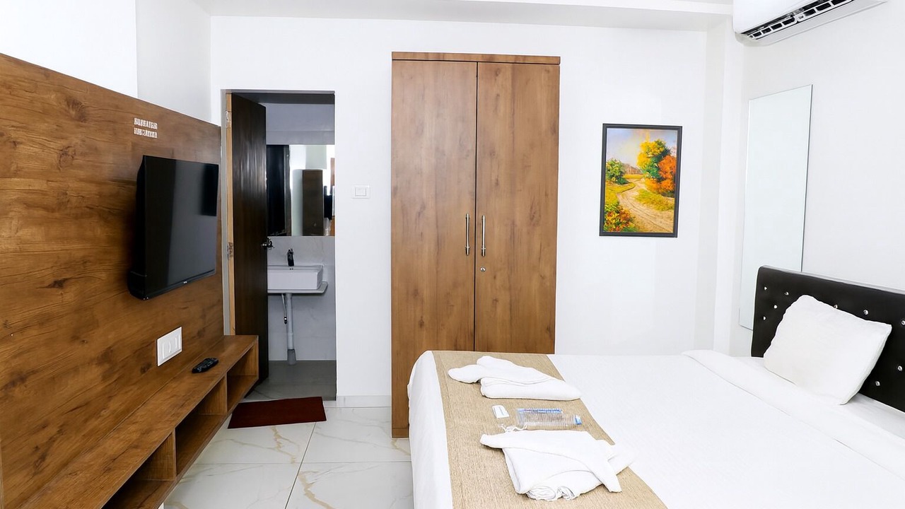 Photo of Bedroom in Tuljapur
