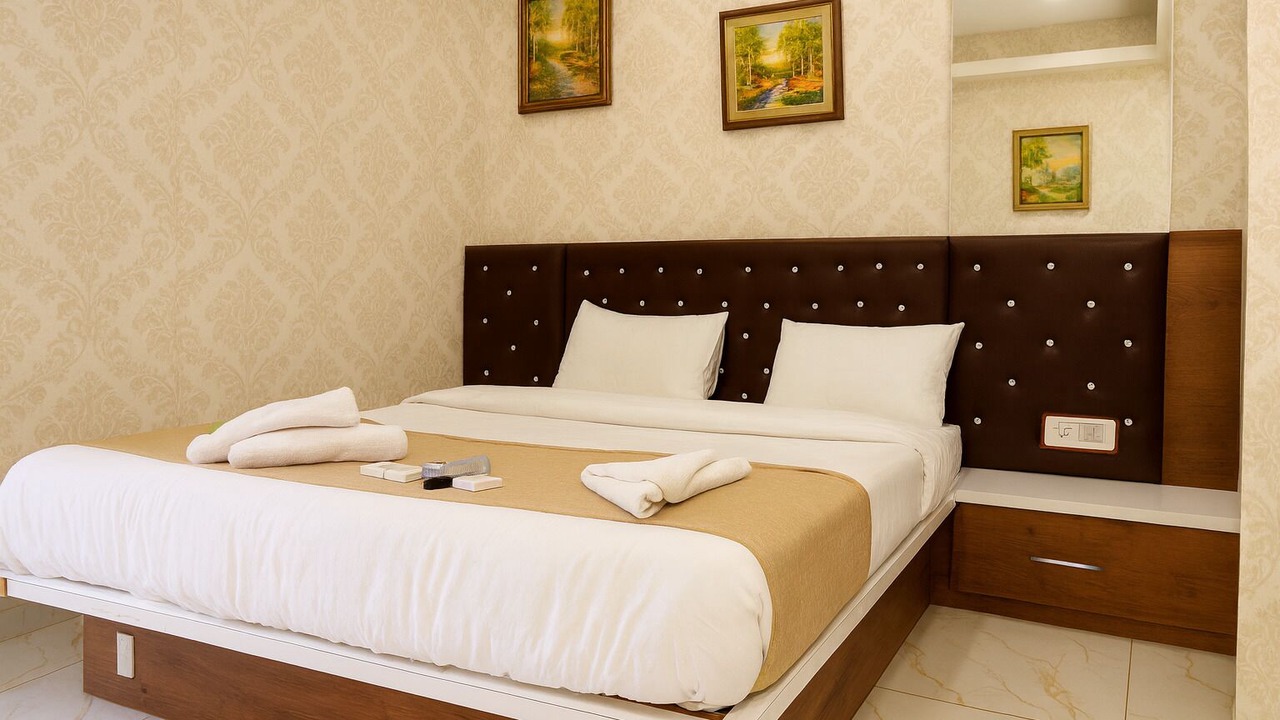 Photo of Bedroom in Tuljapur