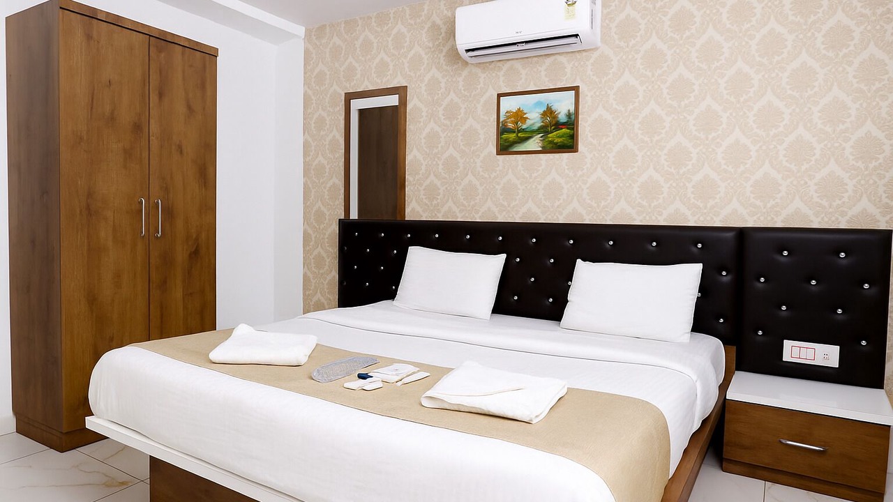 Photo of Bedroom in Tuljapur