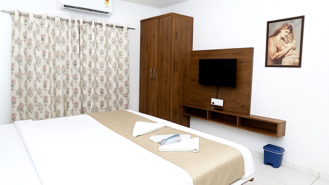 Photo of Bedroom in Tuljapur