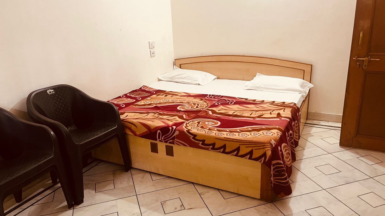 Photo of Bedroom in Mount Abu