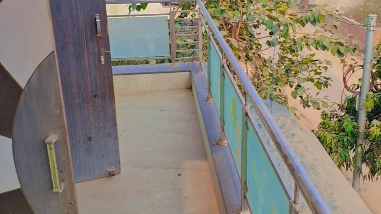 Photo of Patio Balcony in Vrindavan
