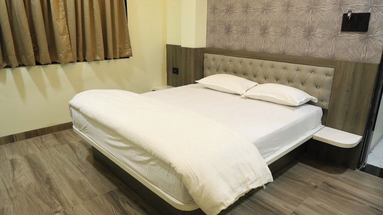 Photo of Bedroom in Tuljapur