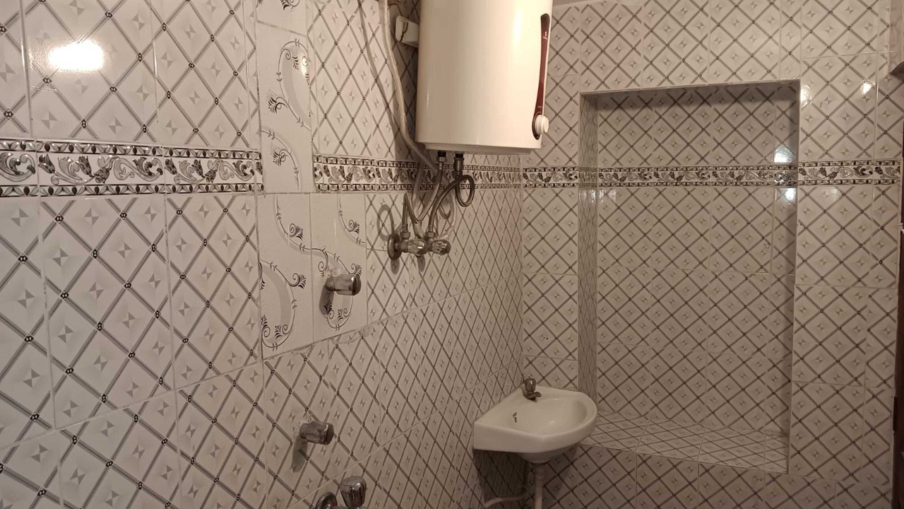 Photo of Bathroom in Amar Sagar Pol