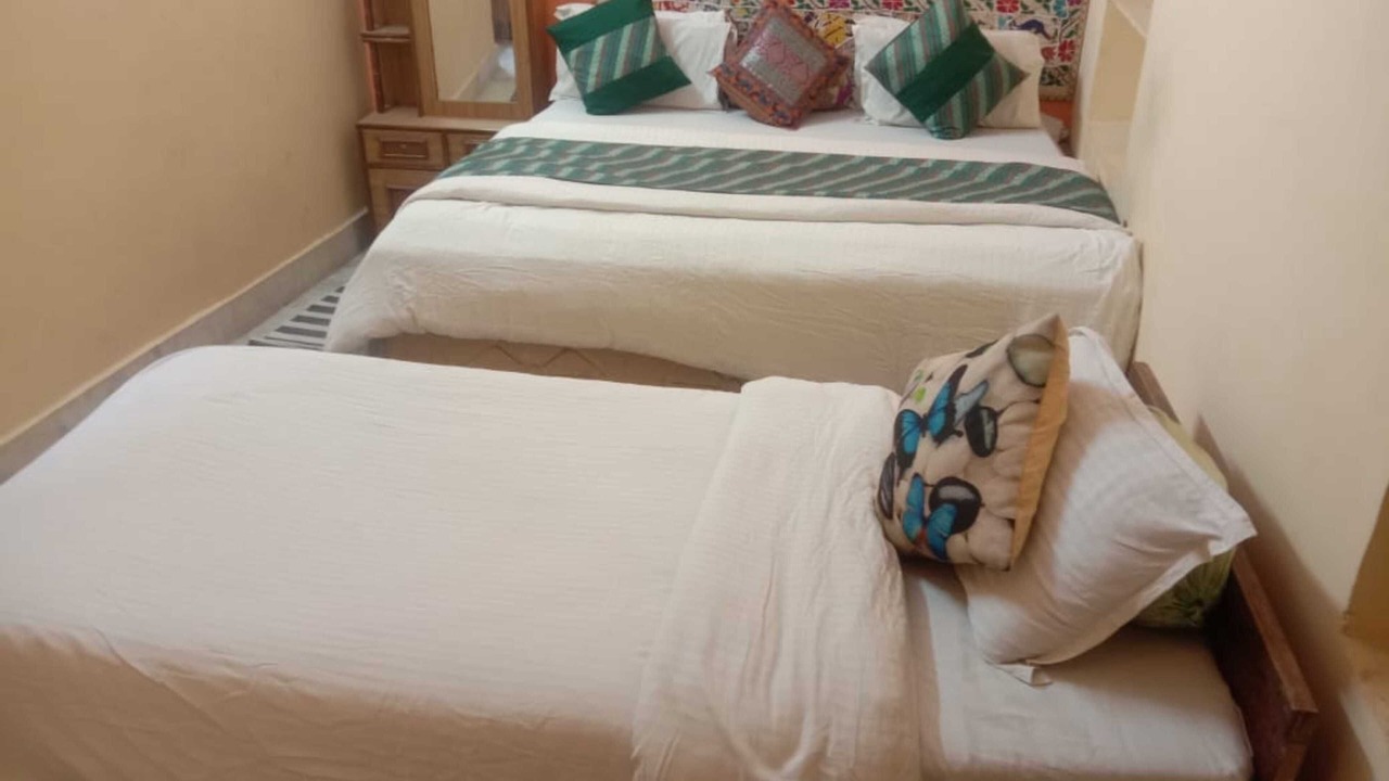 Photo of Bedroom in Amar Sagar Pol