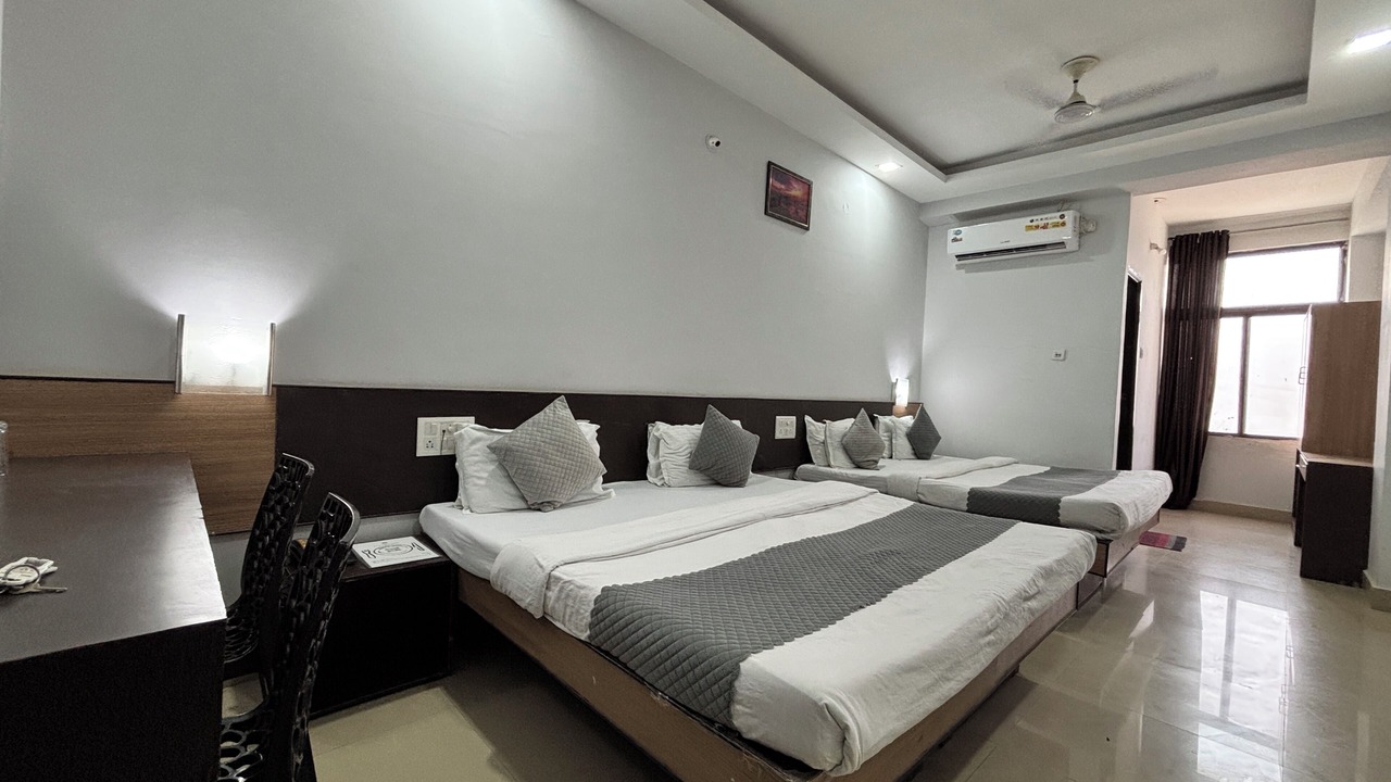 Photo of Bedroom in Jabalpur