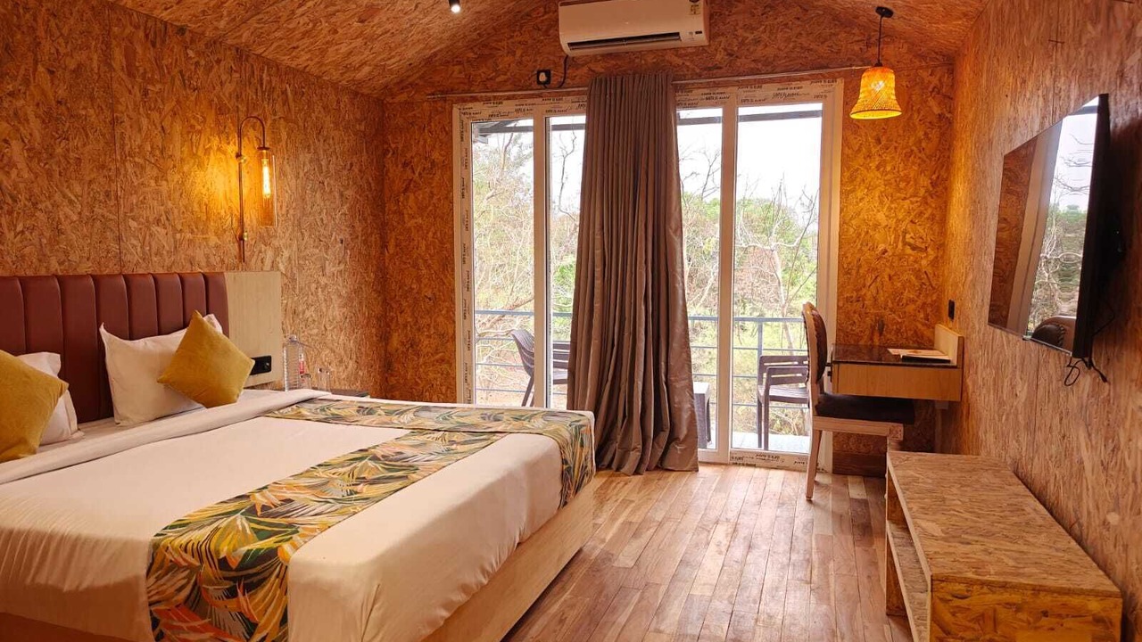 Photo of Bedroom in Pachmarhi