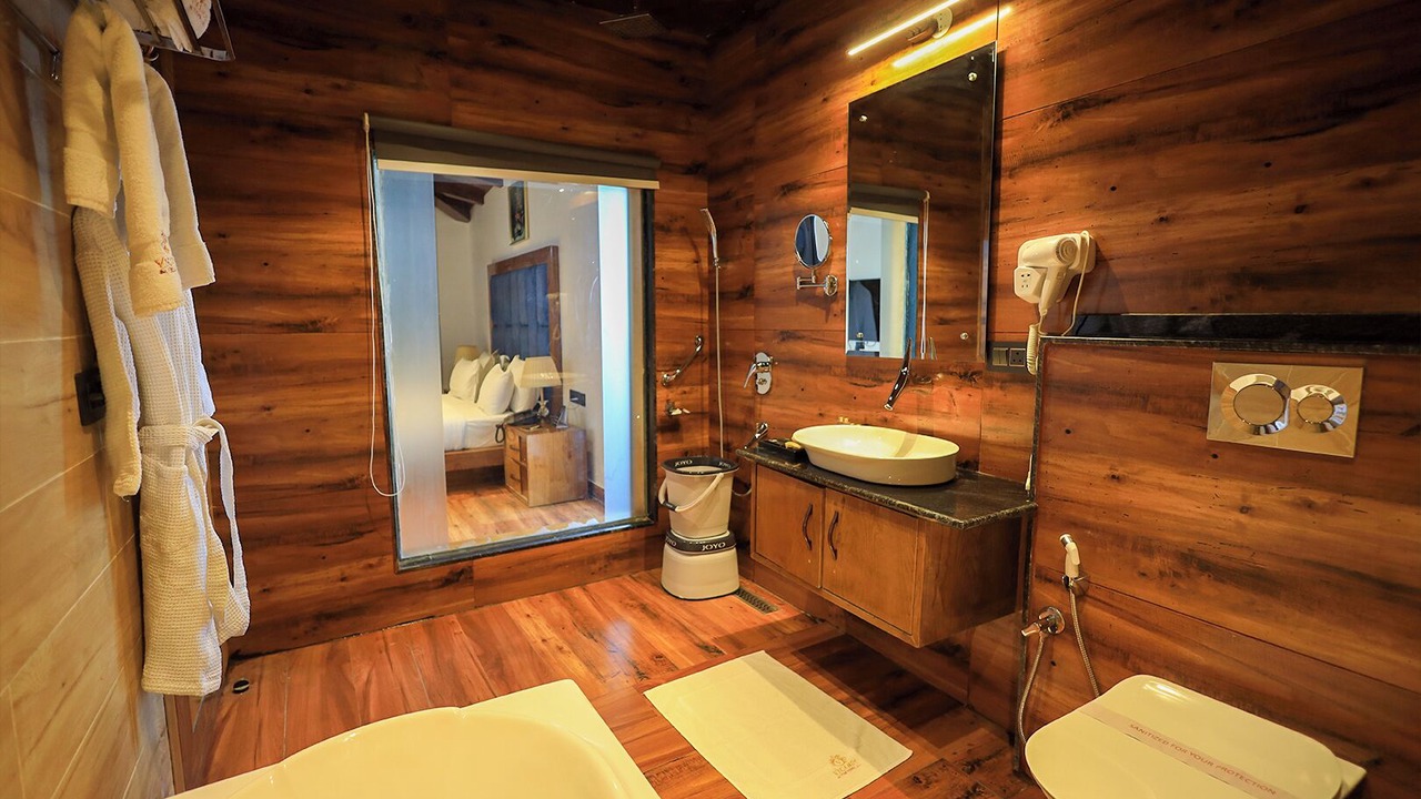 Photo of Bathroom in Lansdowne
