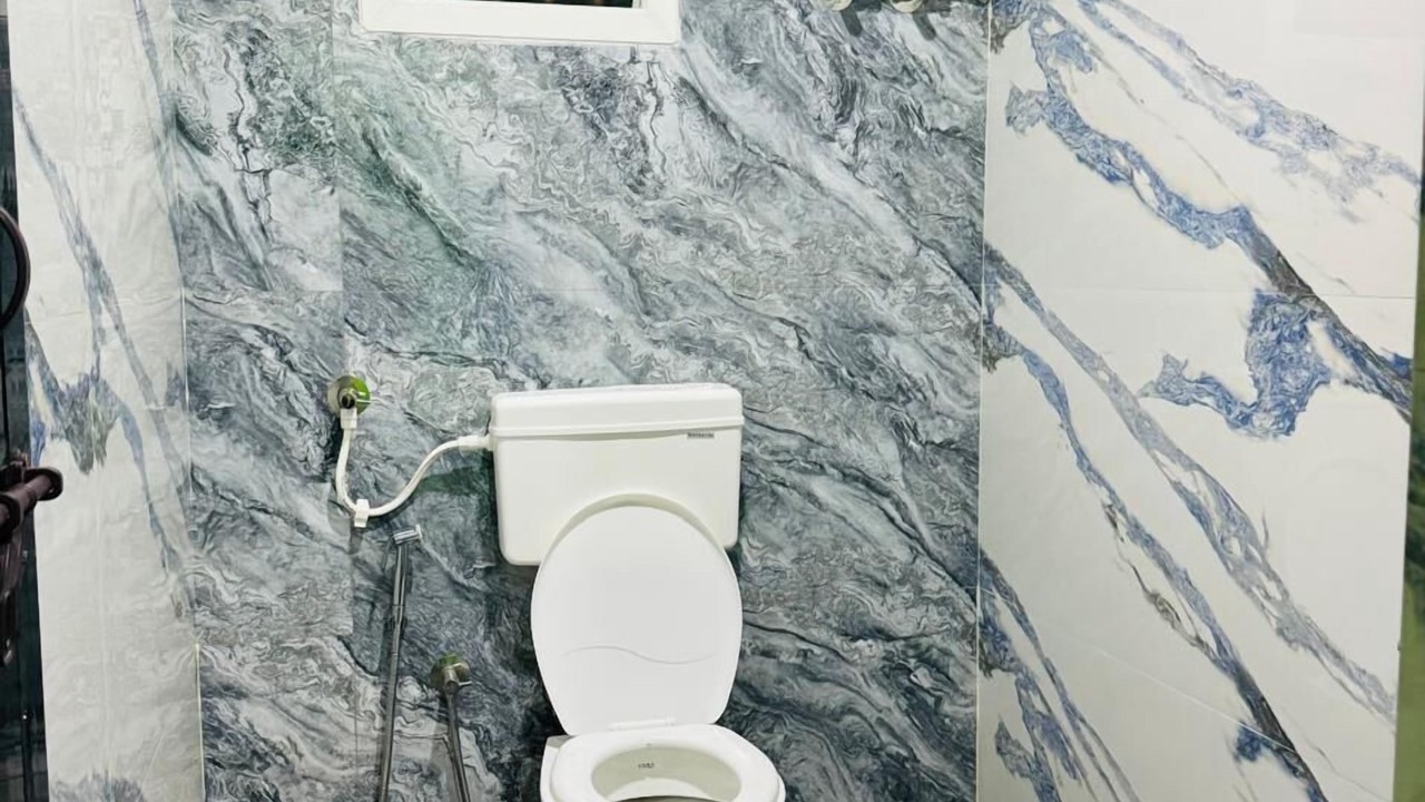Photo of Bathroom in Hireguthi