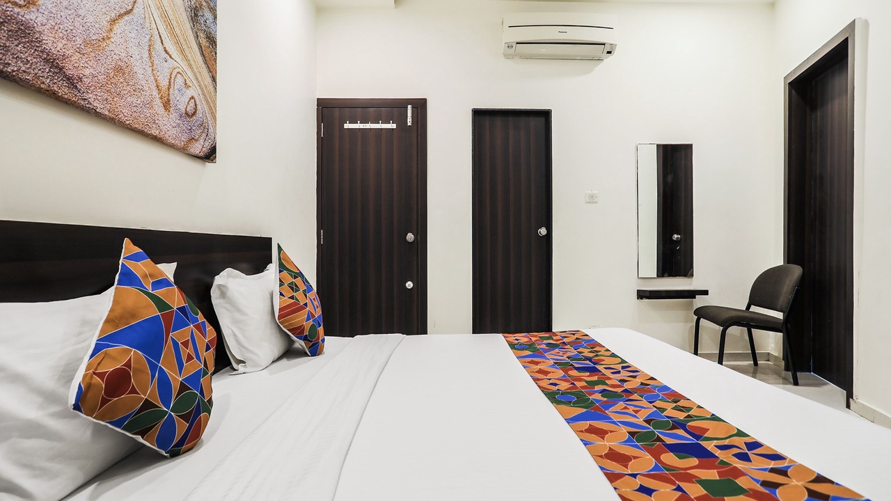Photo of Bedroom in Rajkot