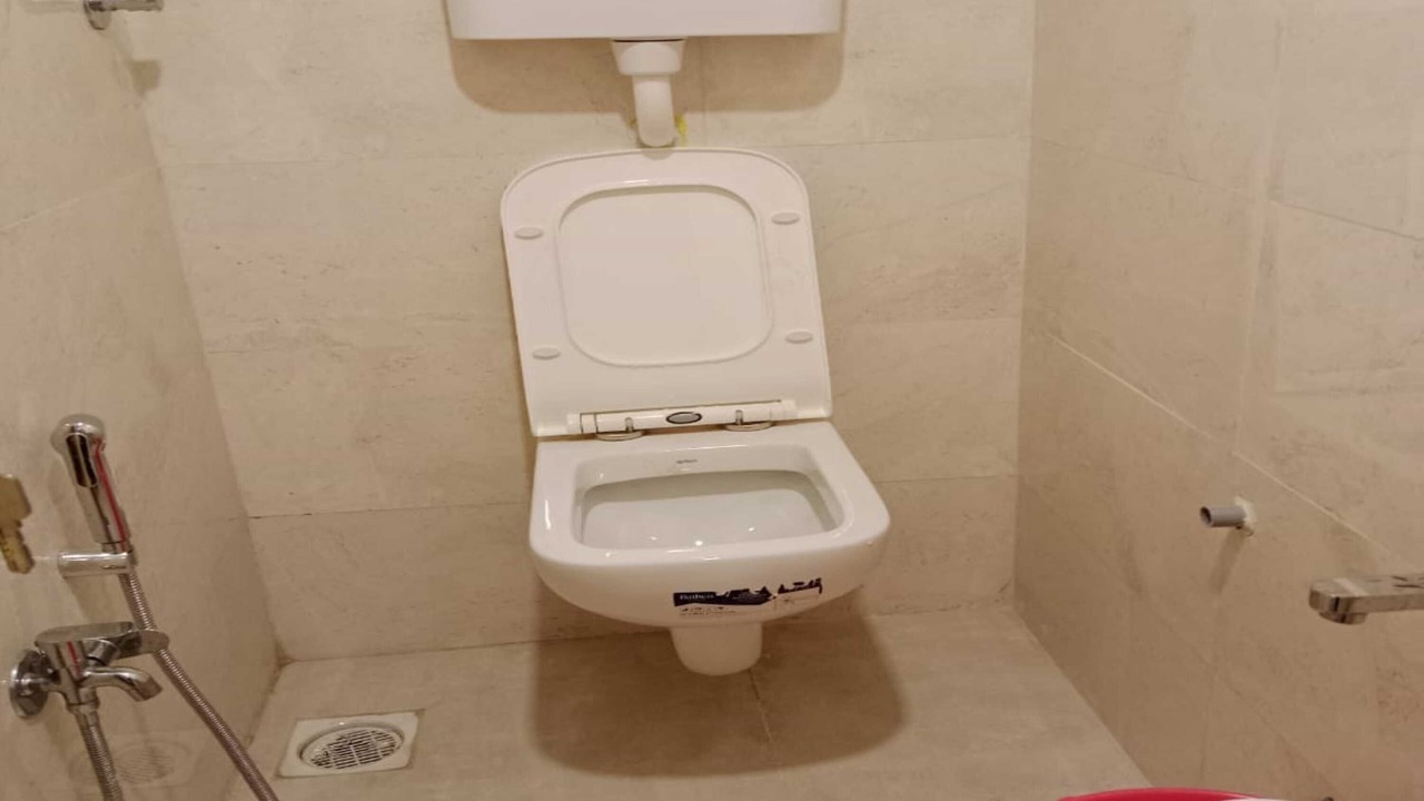 Photo of Bathroom in Sakinaka