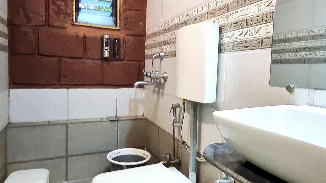 Photo of Bathroom in Parshwapuram
