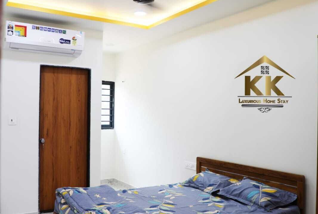 Photo of Bedroom in Rajpipla