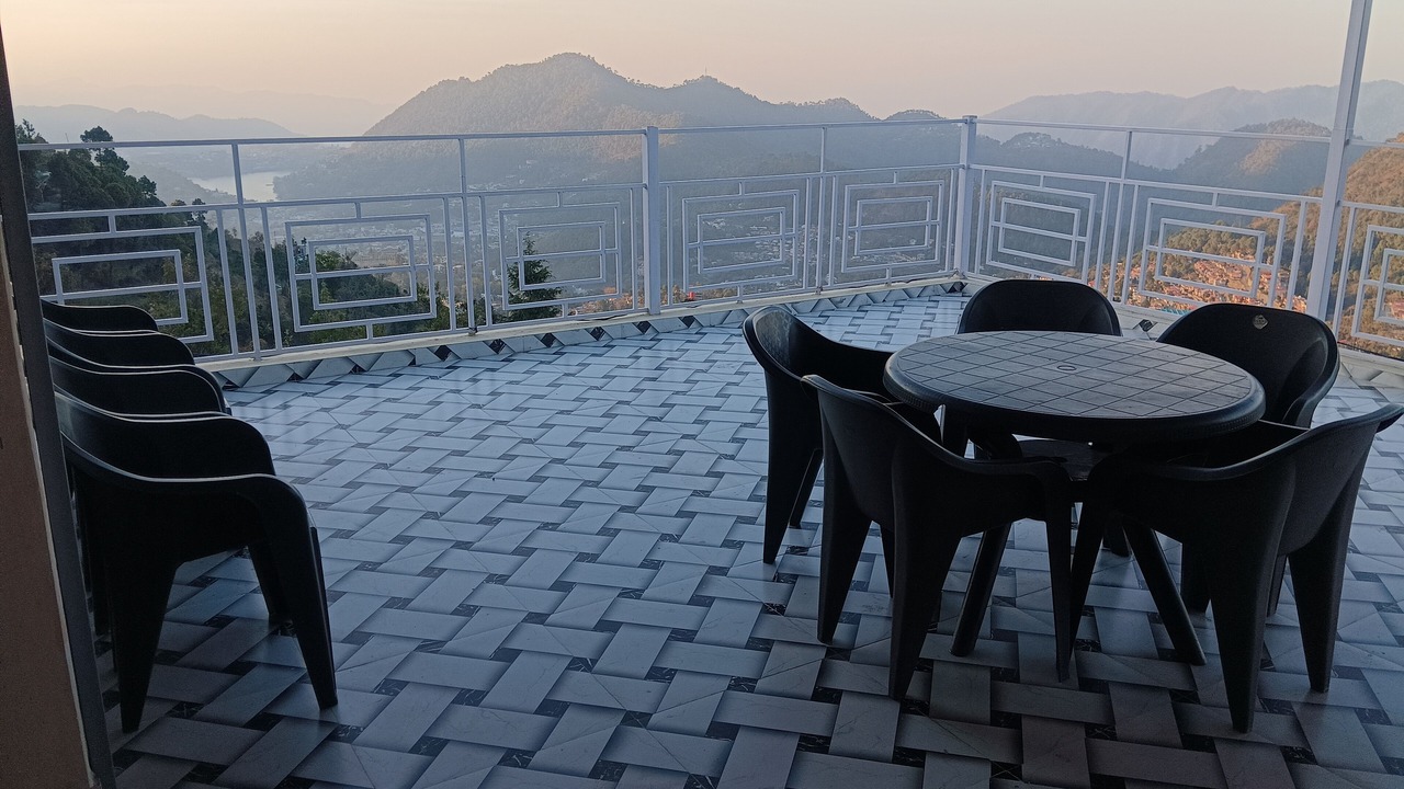 Photo of Livingroom in Nainital