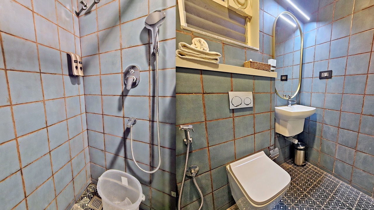 Photo of Bathroom in White Town