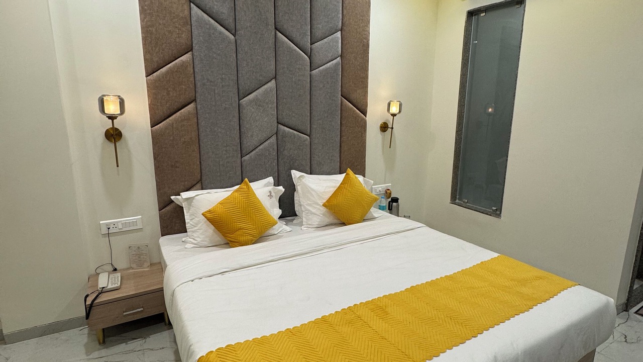 Photo of Bedroom in Bhopal